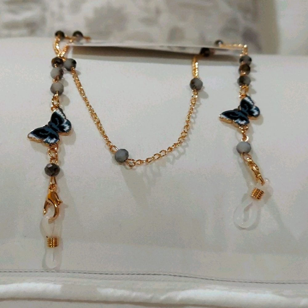 Chain holder